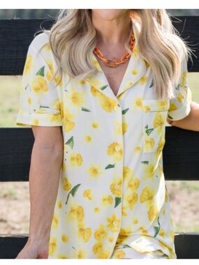 In My Sundays Daffodil Rare 2024 Yellow white Pajama Set $78